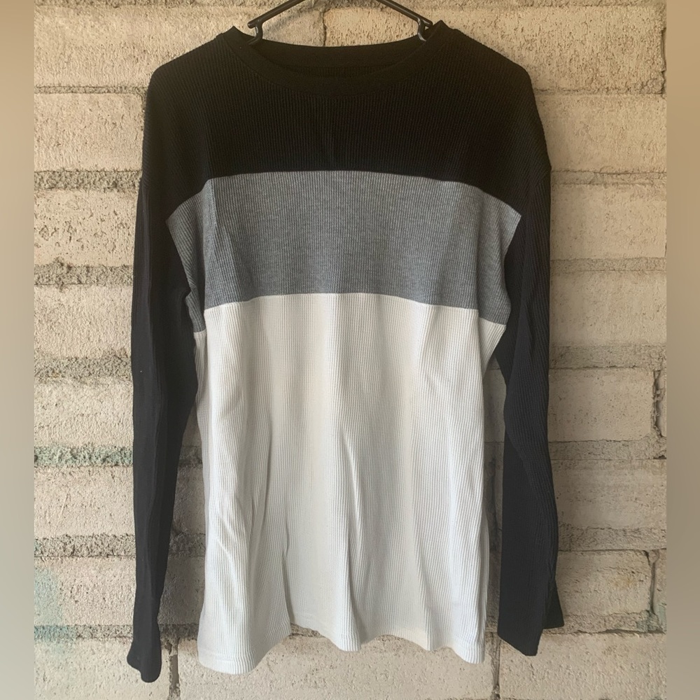 🟪 Lot of 2 Boys NWOT long sleeve shirts